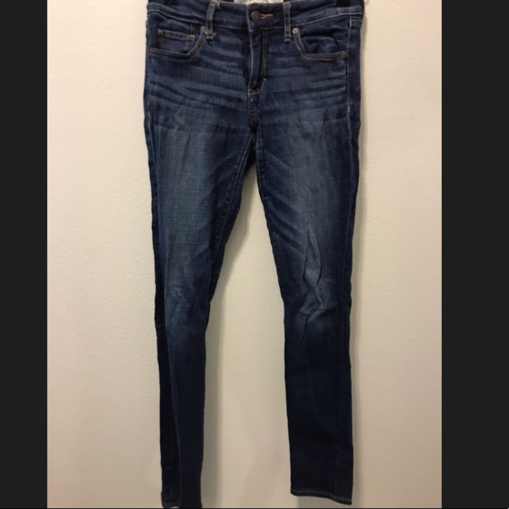 Dark wash Abercrombie & Fitch skinny jeans